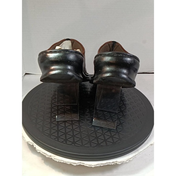 PREDICTIONS Brown Leather Slip On Casual Shoes Womens Size 6.5 - Picture 7 of 14